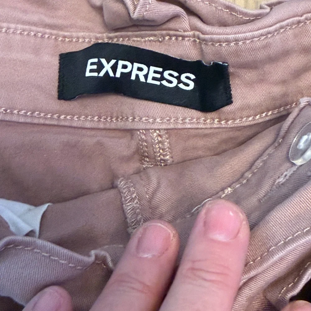 Express Extreme High Rise Shortie Shorts Pink Belted Size 2